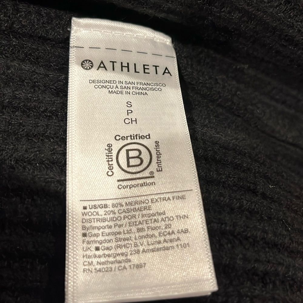 NWT Athleta Black Azalea Sweater Size Small - Picture 10 of 10